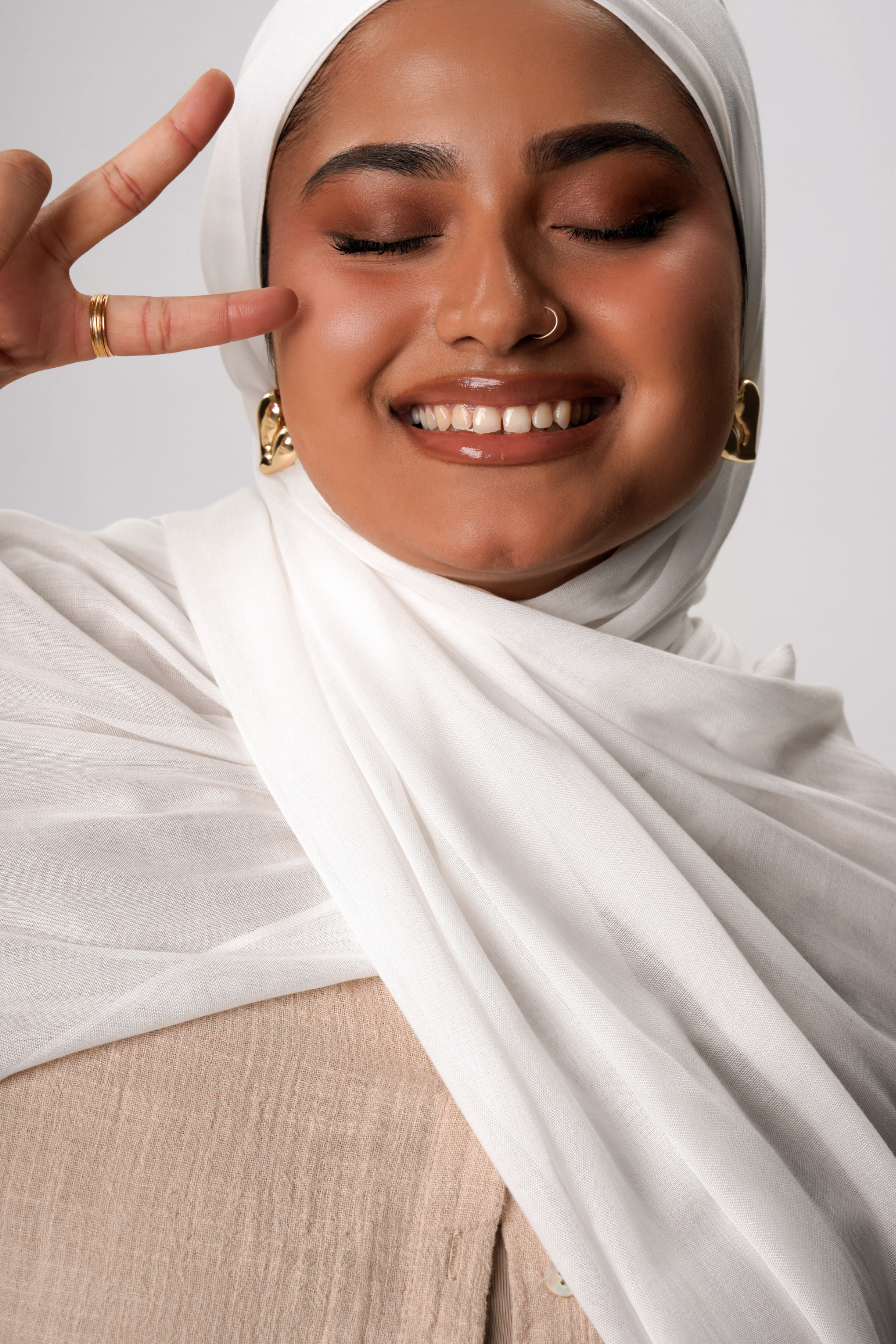 Lite Modal Hijab - Vanilla Ice - Honey Hijabs, - Luxury Haute Hijabs, Honey Hijabs - Honey Hijabs