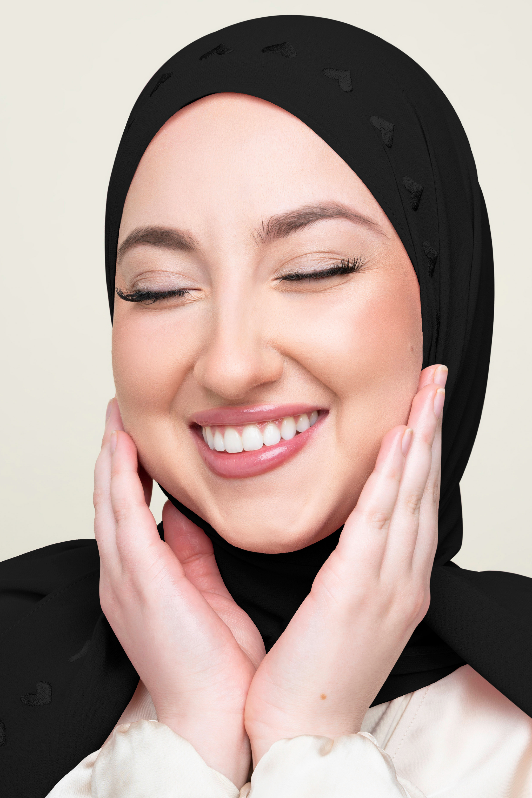 Embroidered Hijab - Black Hearts