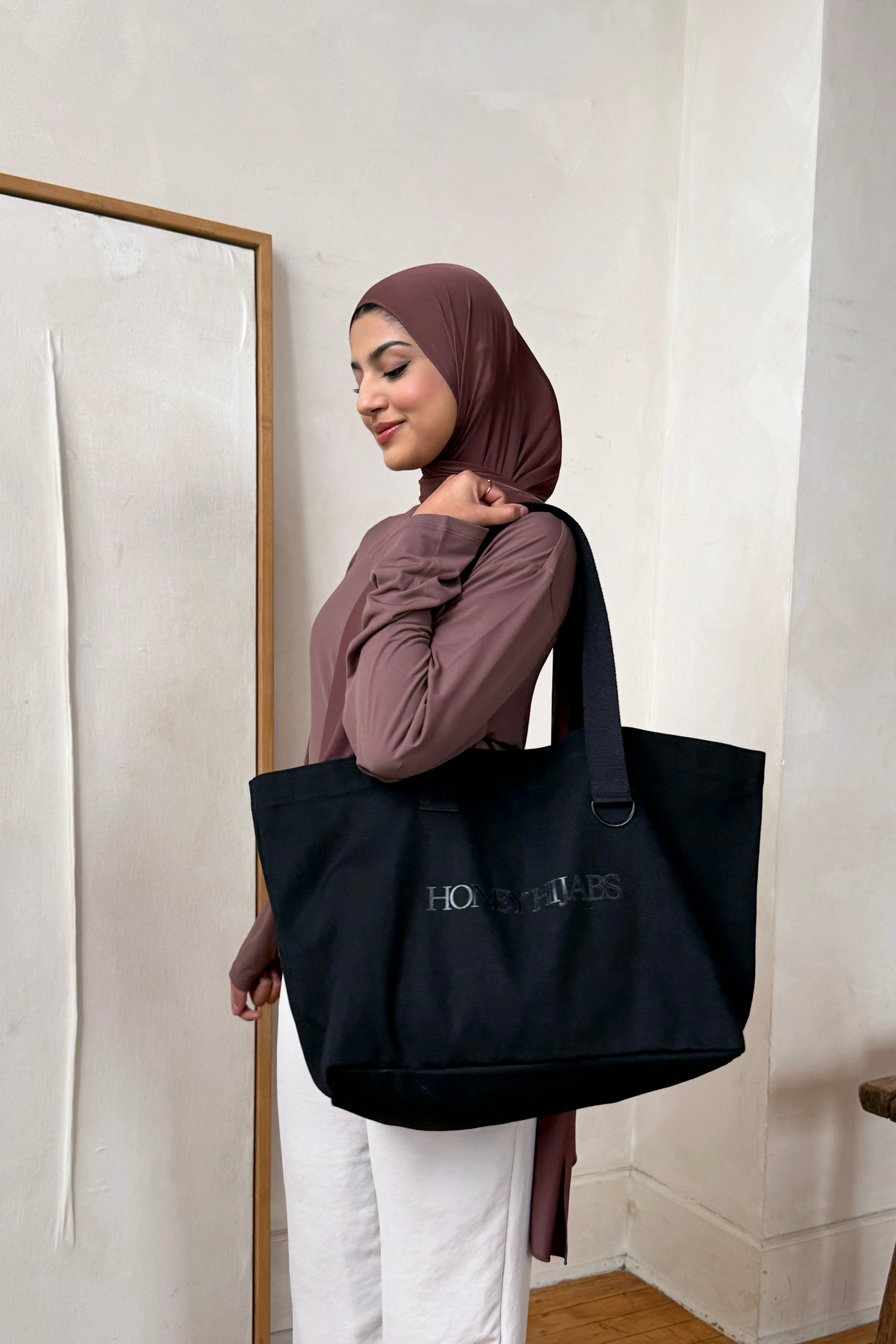The Oversized Tote - Black - Honey Hijabs, - Luxury Haute Hijabs, Honey Hijabs - Honey Hijabs