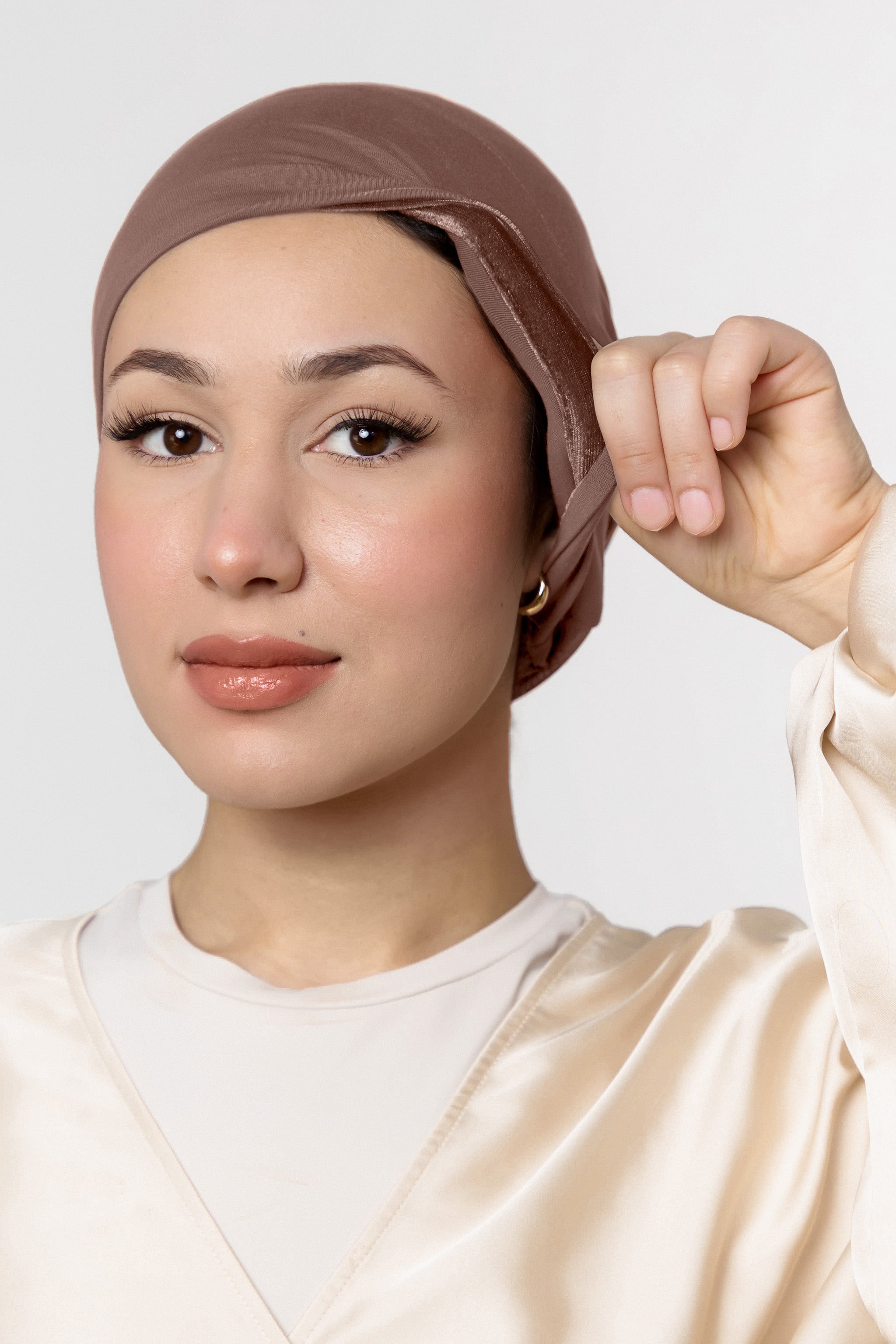 Velvet Grip Underscarf  - Nutmeg